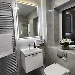 Single Room With Quiet Street View