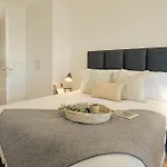 Stylish Room For Dublin Adventures, Dublin 18