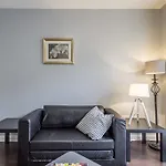 Francis Street Apartments - City Centre