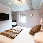Clarendon Suites