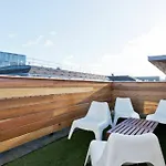 2 Bedroom Rooftop Apartment In Temple Bar Sleeps 6