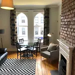 Georges St