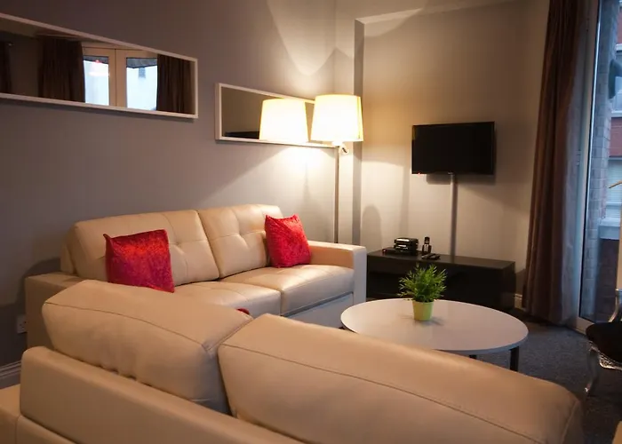 Wolf Tone Street Aparthotel