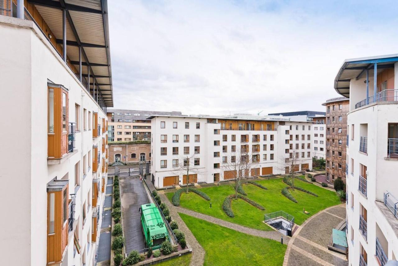 Immaculate 1-bed In 1 *