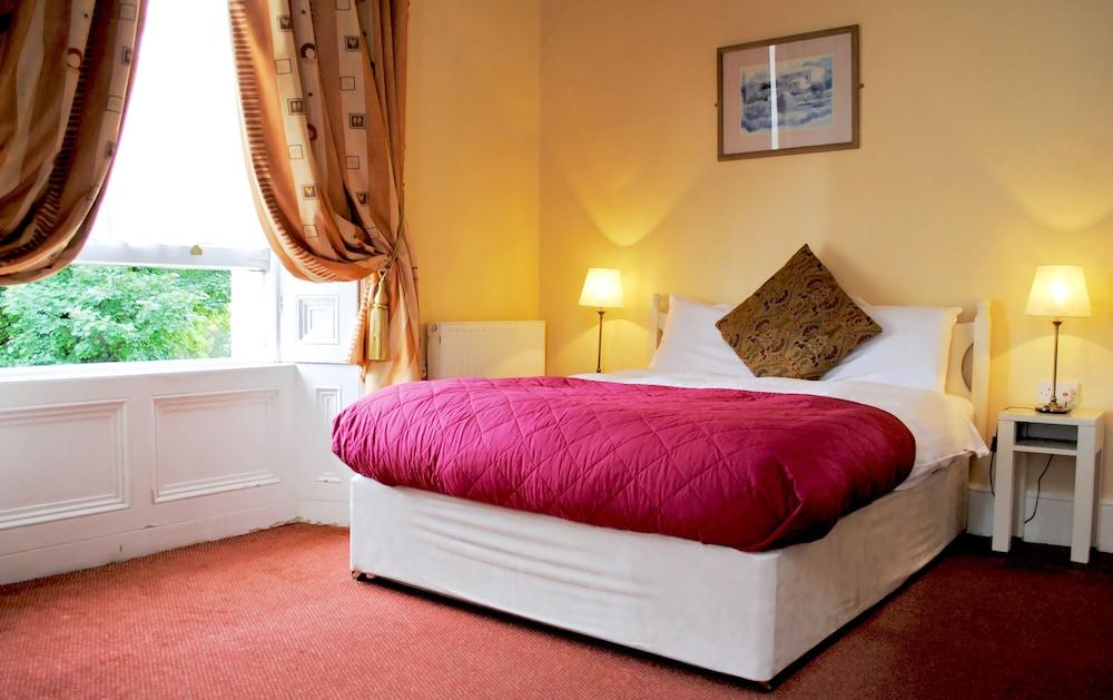 Morehampton Townhouse Hotel 3*
