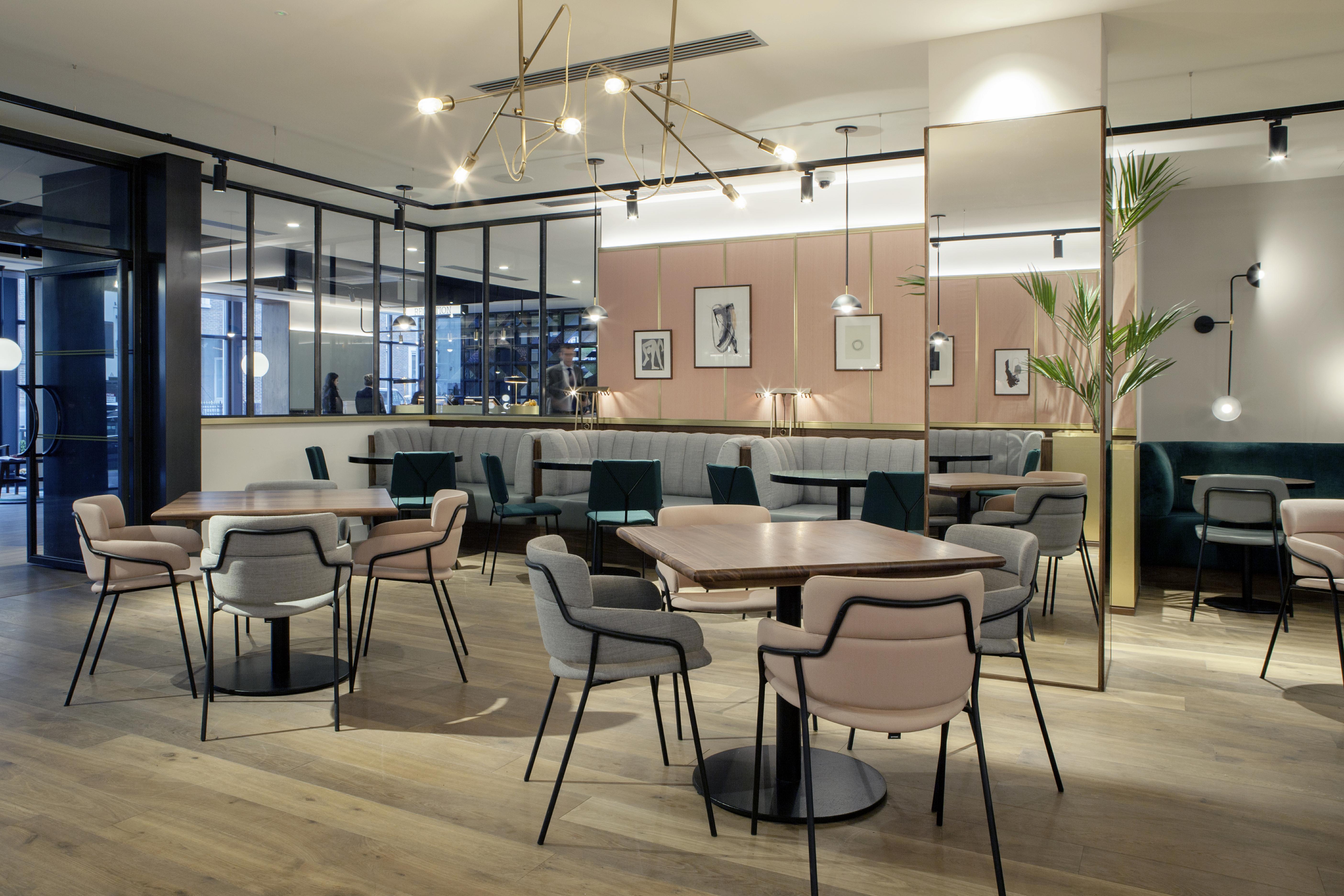 The Alex Hotel 4*