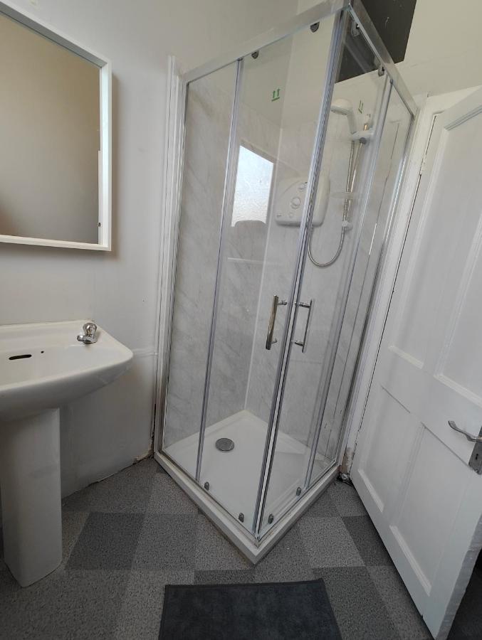 Holiday home Recently Renovated City House *