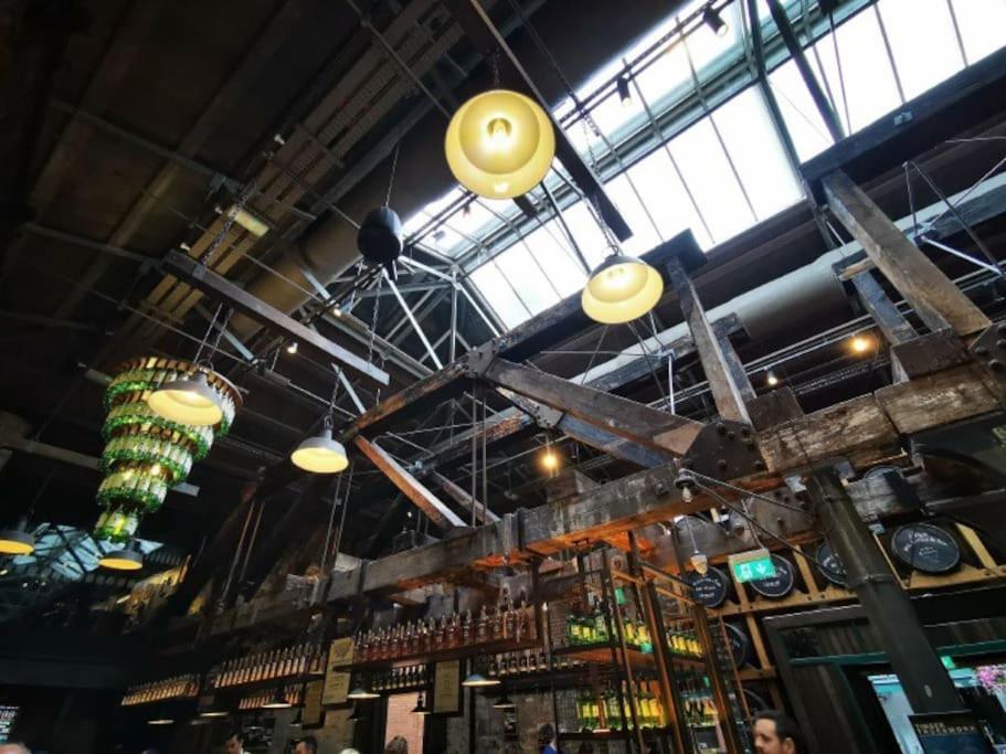 The Old Distillery - Historic Pad Central Apartment Dublin