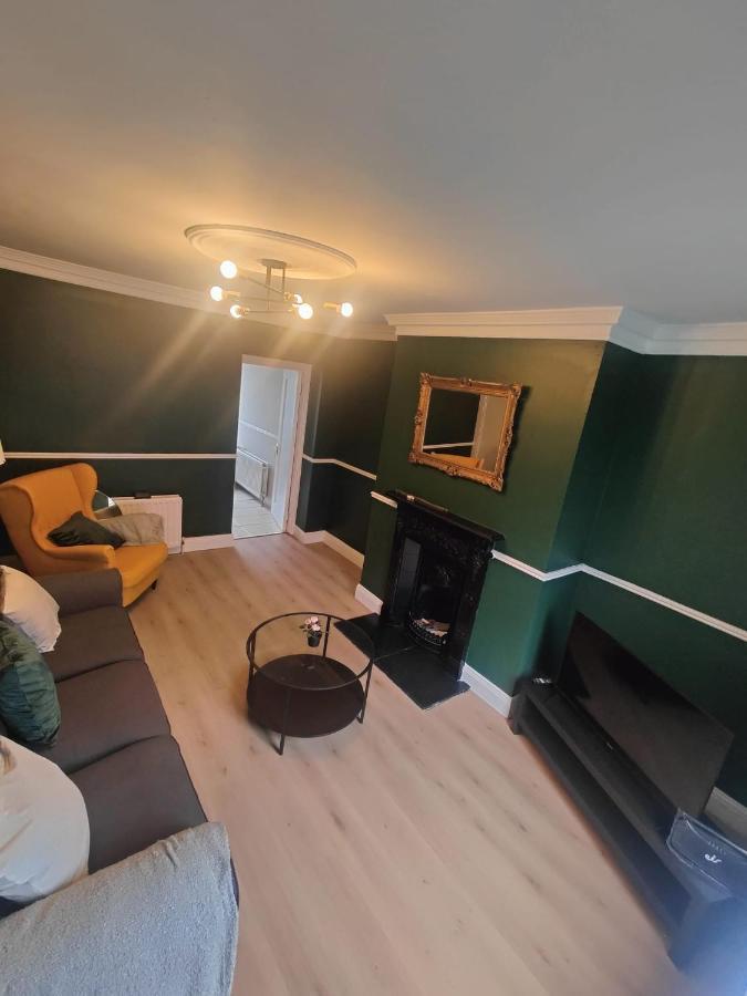 Modern 4 Bedroom Townhouse In City Centre