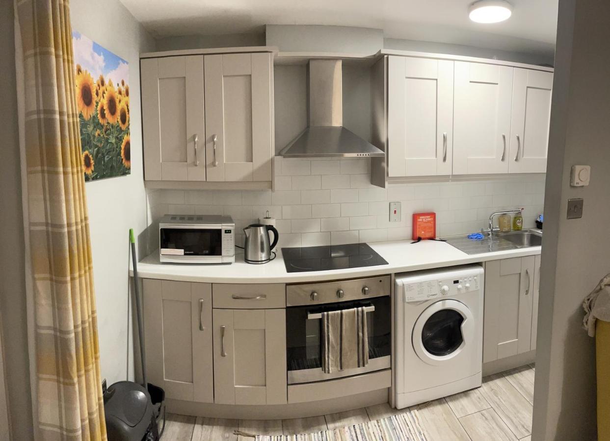 C L Os Ed Down Apartment *