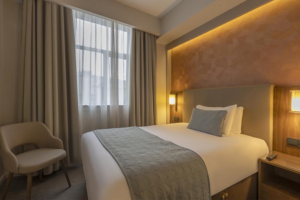 Riu Plaza The Gresham Hotel 4*