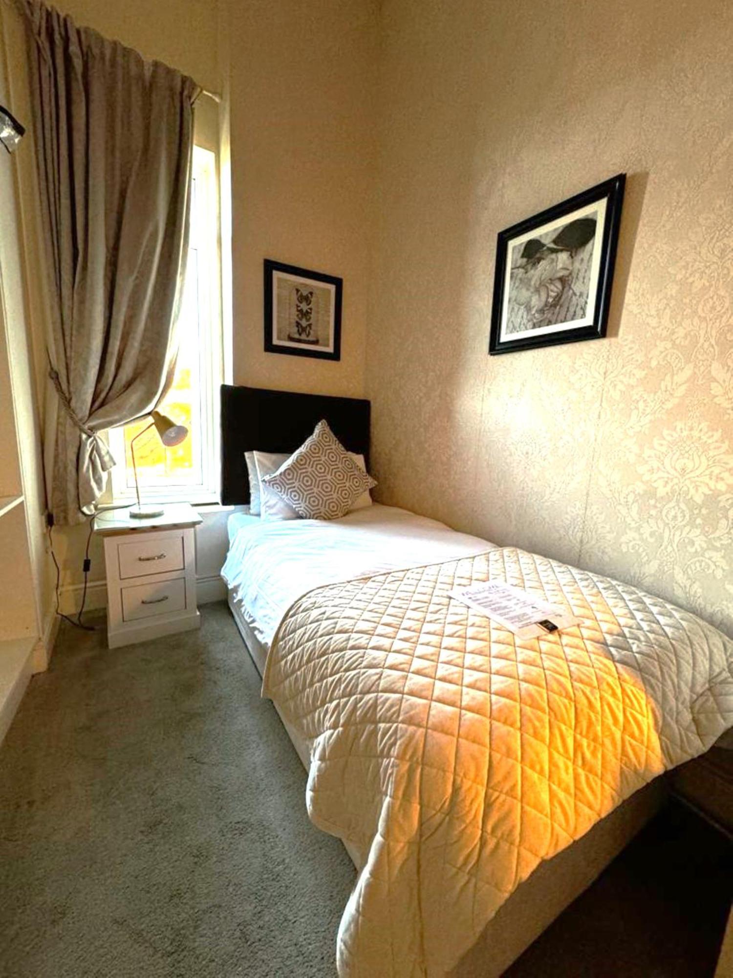 Hotel Morehampton Townhouse 3*