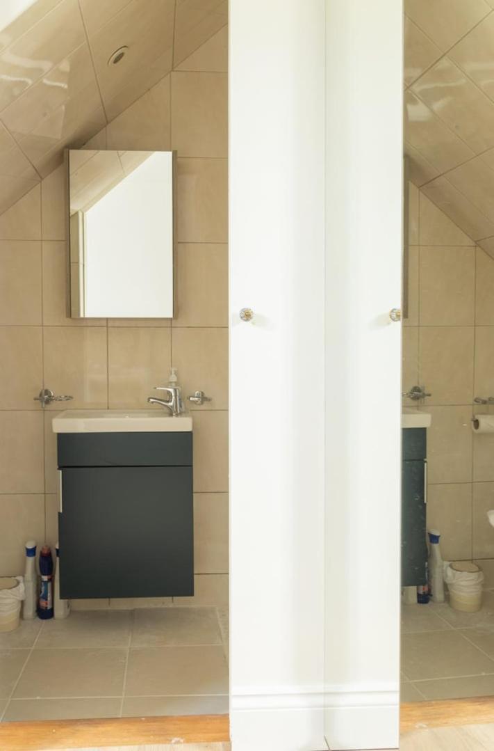 Guestready - Modernised In Monkstown Gasthuis *