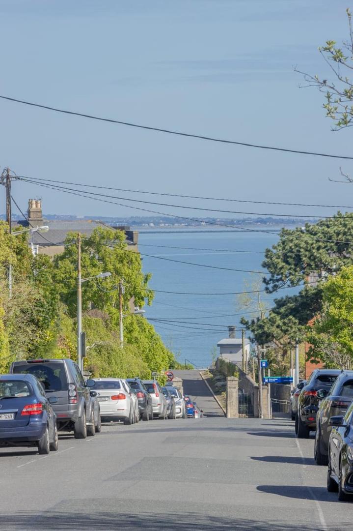 Guestready - Modernised In Monkstown Gasthuis