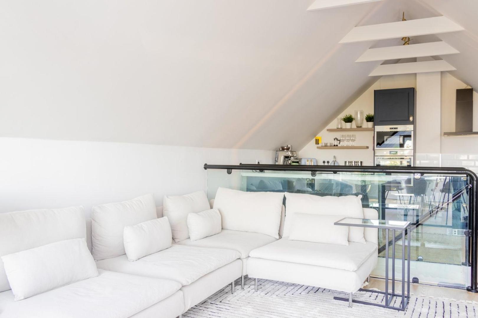 Gasthuis Guestready - Modernised In Monkstown *