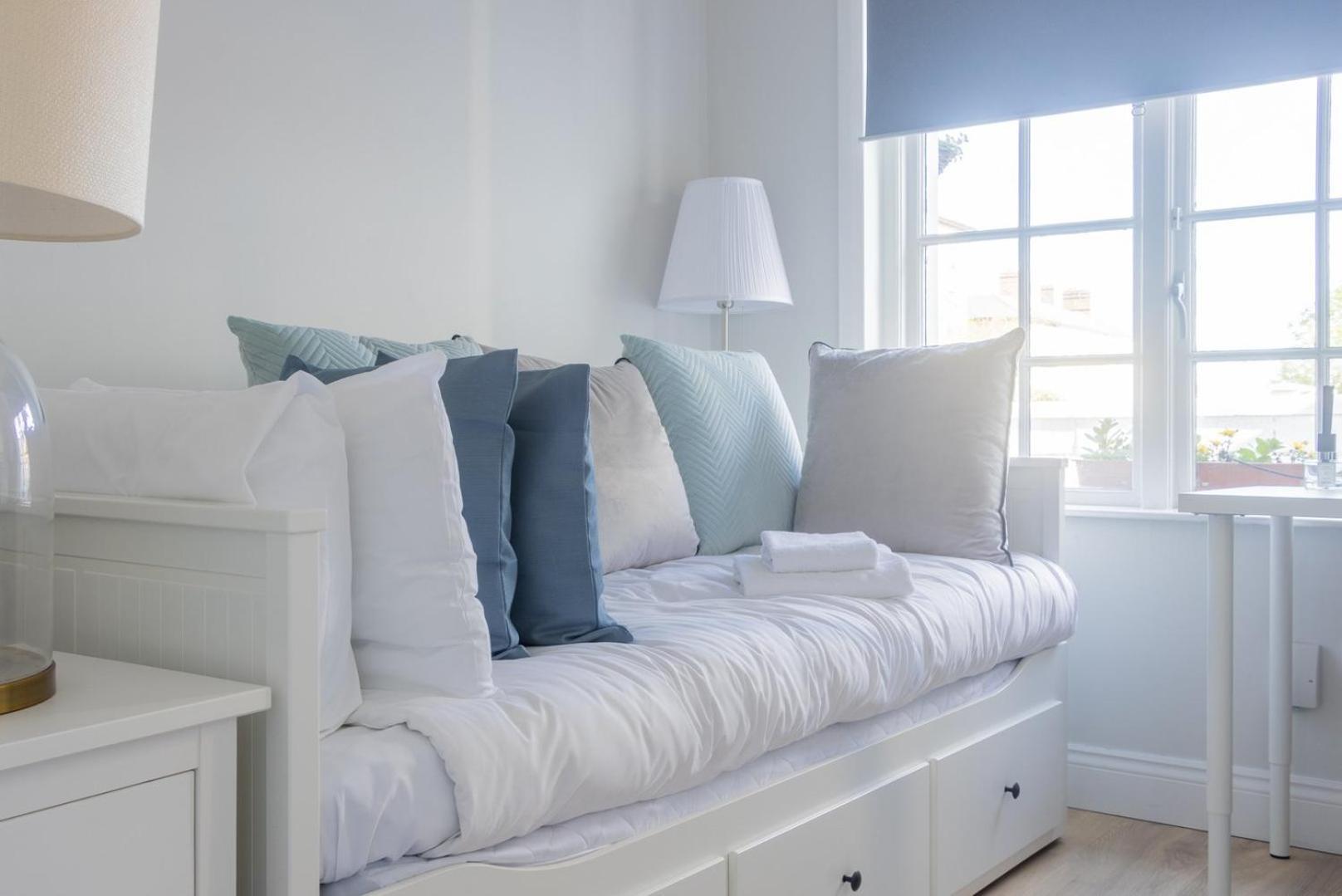 Gasthuis Guestready - Modernised In Monkstown Dublin