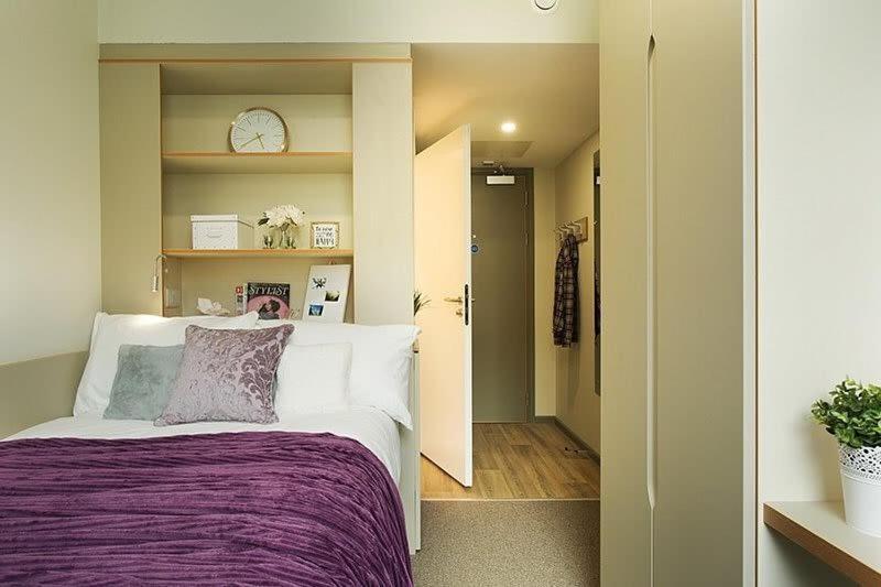 Apartment Living Chic Private Ensuite In