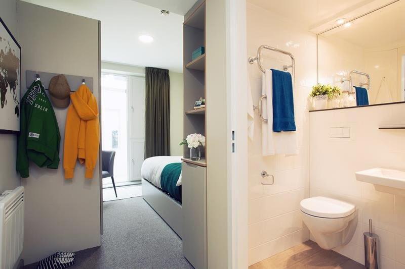 Apartment Living Chic Private Ensuite In