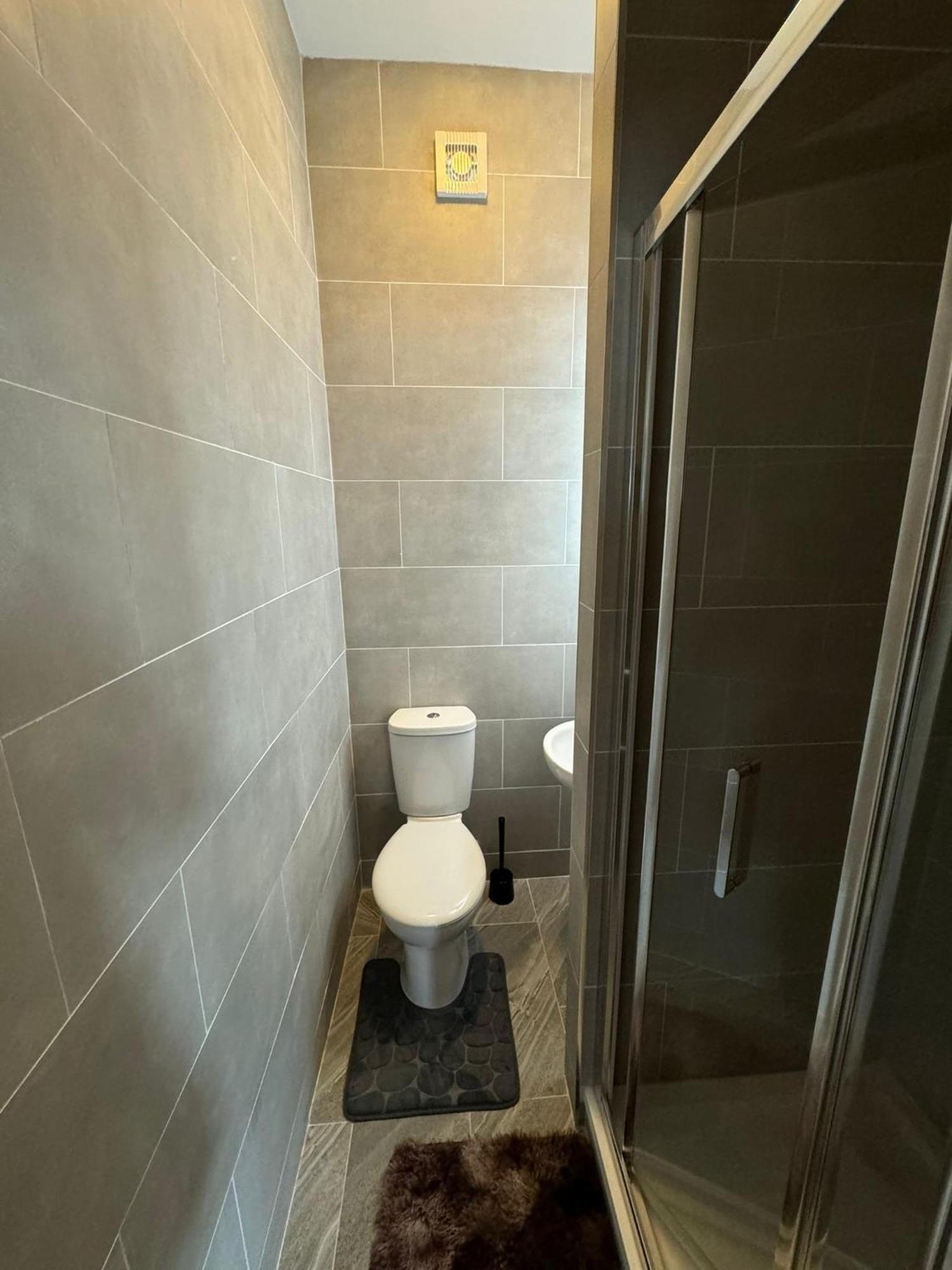 Superb Triple Room Near Croke Park - 4 Guest house Dublin