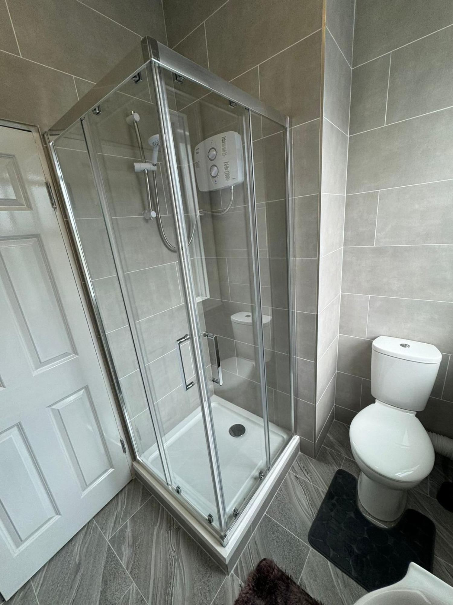 Superb Triple Room Near Croke Park - 4 *