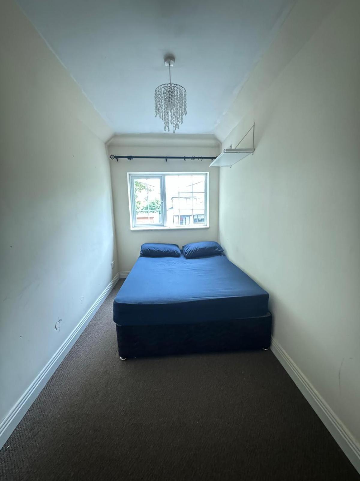 Gasthof Nice Double Near Omni Shopping Dublin