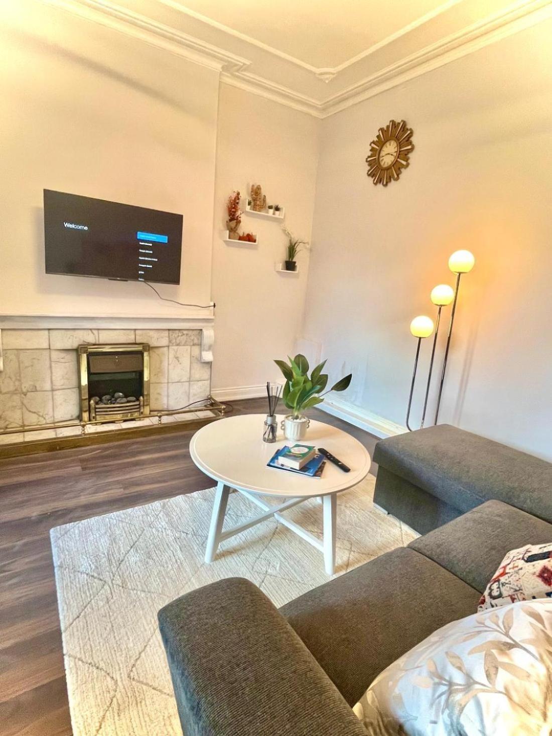 In House - 1-spacious Modern Duplex 2b2b
