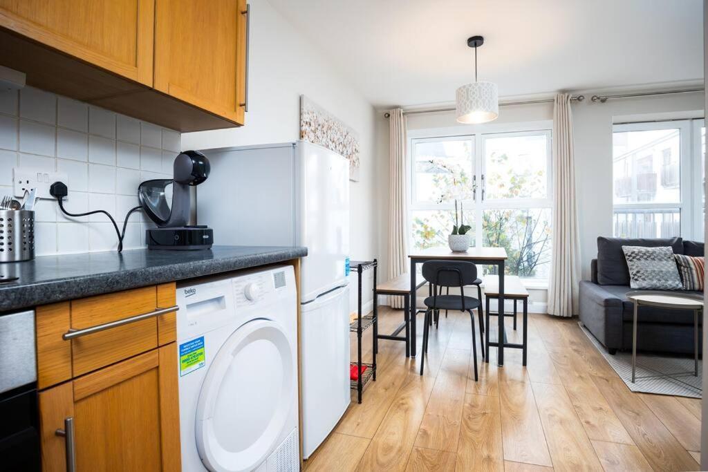 Apartment Chic 2br In Temple Bar-5 Min Walk To Castle *