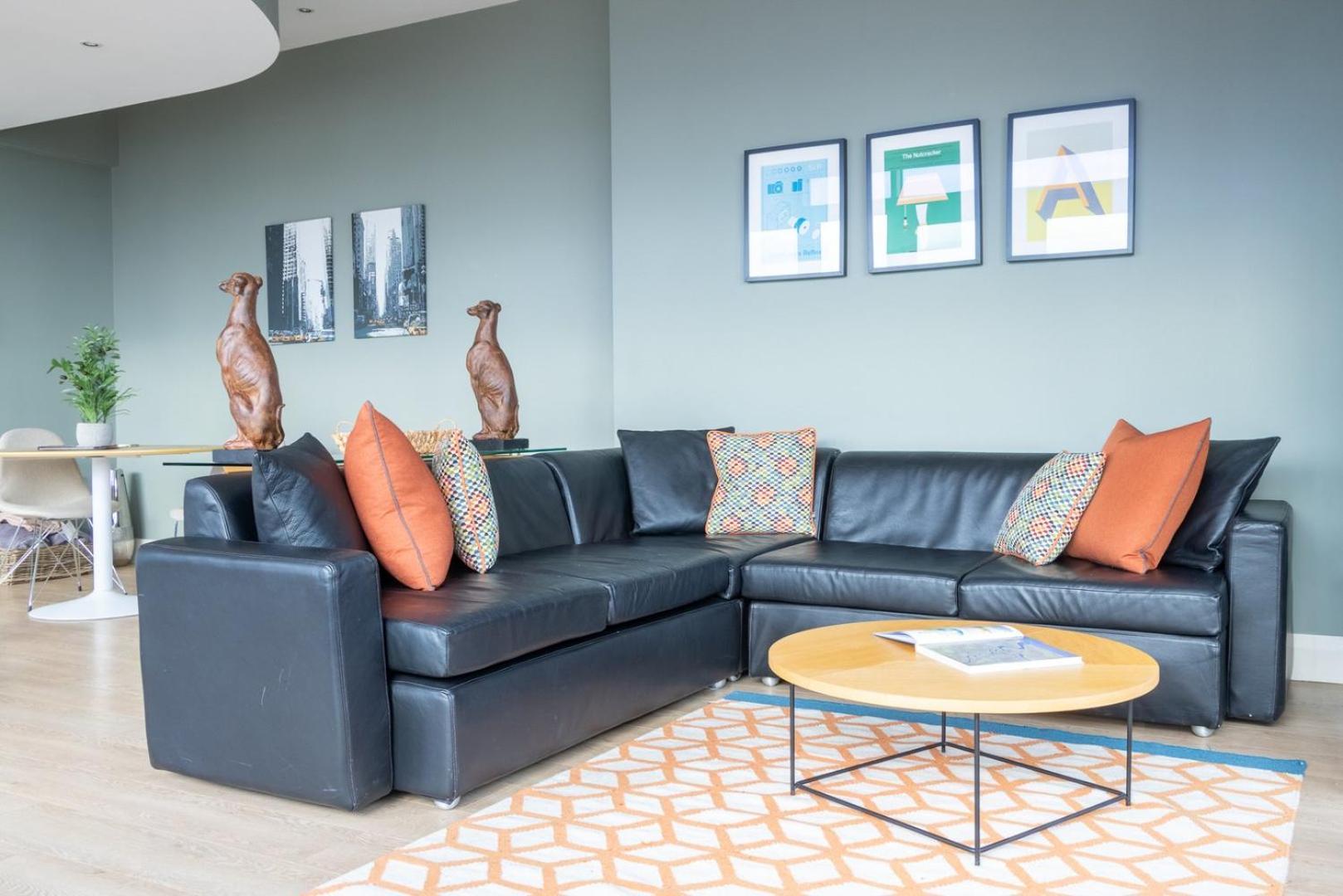 Guestready - Enchanting Views From Millenium Tower Apartment