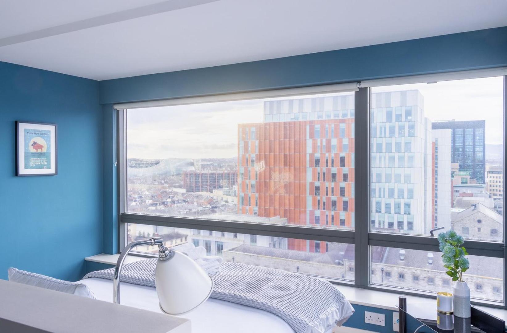 Guestready - Enchanting Views From Millenium Tower Apartment