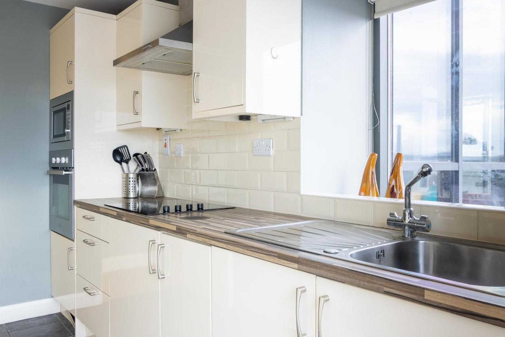 Guestready - Enchanting Views From Millenium Tower Dublin