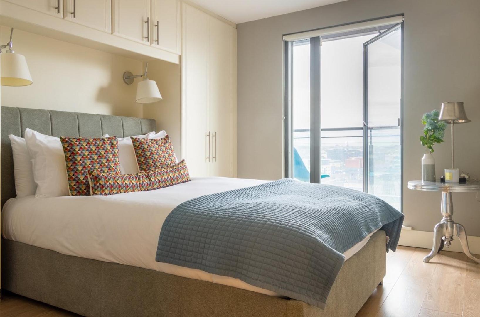 Guestready - Enchanting Views From Millenium Tower Apartment
