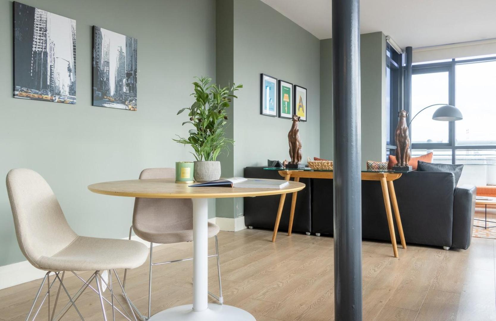 Guestready - Enchanting Views From Millenium Tower Apartment Dublin