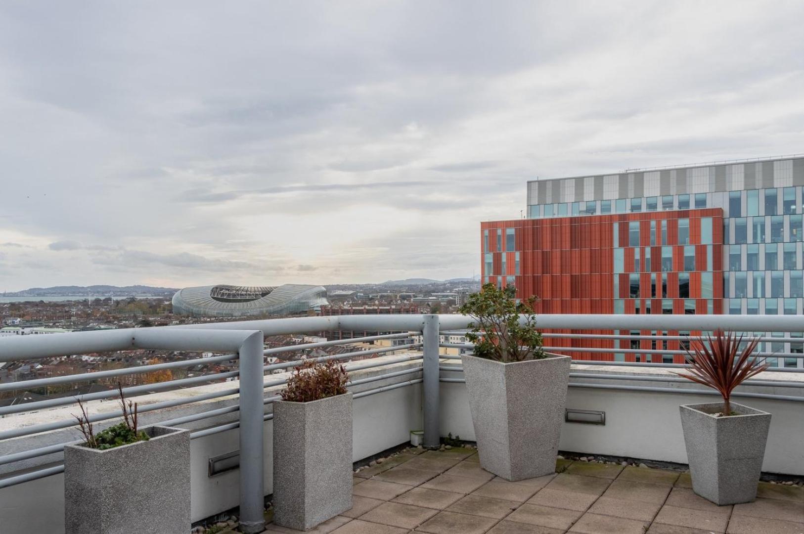 Guestready - Enchanting Views From Millenium Tower *
