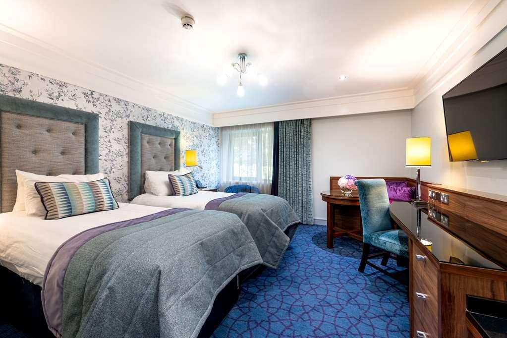 Clontarf Castle 4*
