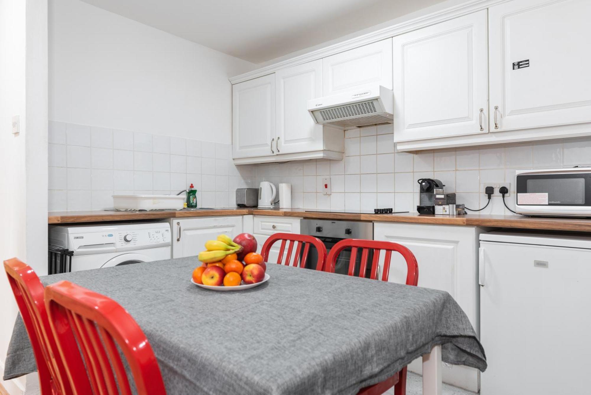 Appartement Spacious 3-bed In Center