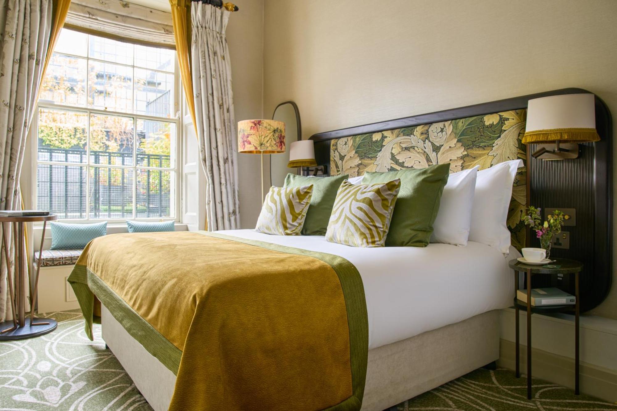 Townhouse On The 4* Dublin