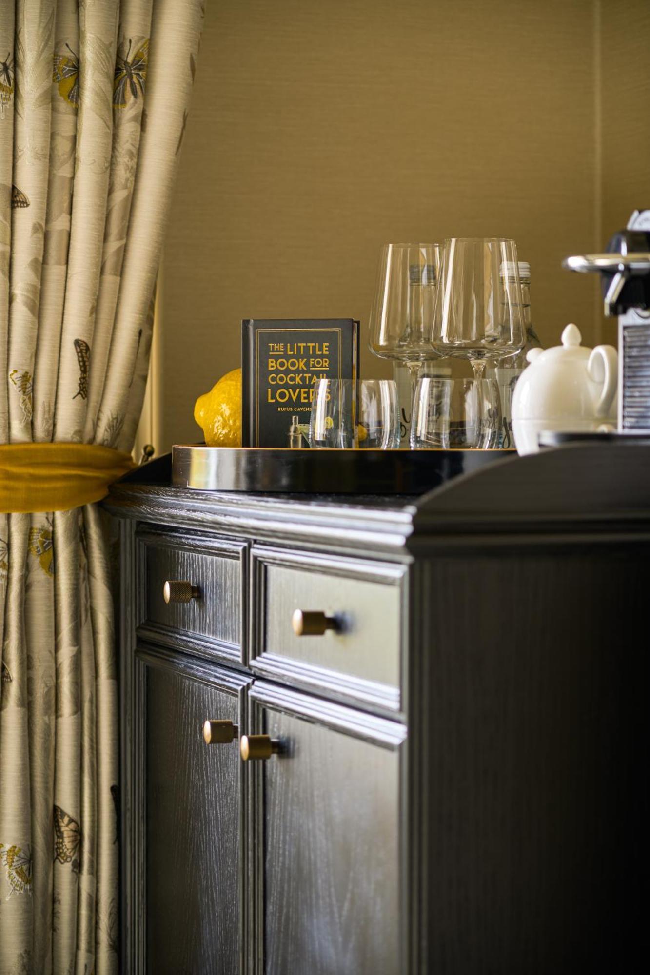 Townhouse On The Hotel 4*