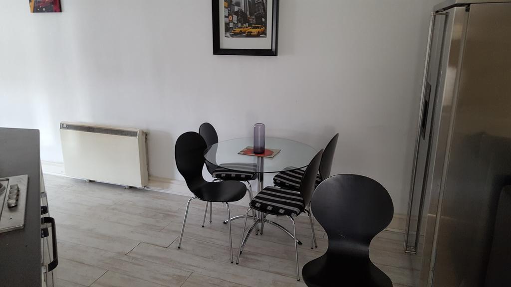 Apartment Malahide Road Flat *