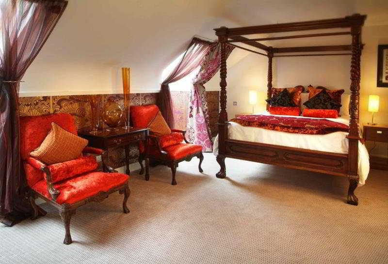 Clontarf Castle 4*