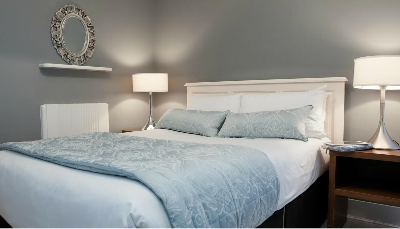 Temple Street Aparthotel