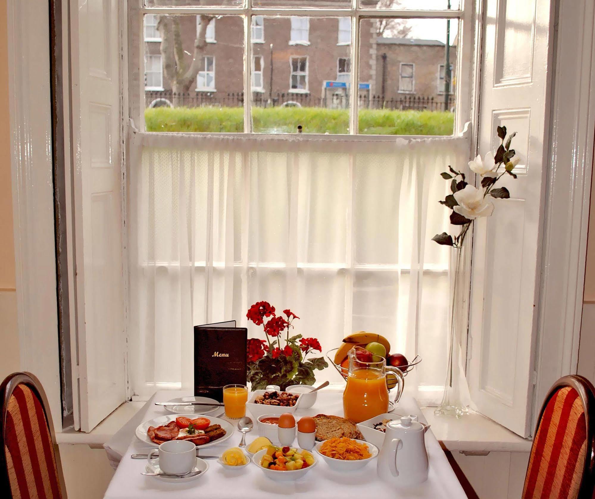 Hotel Morehampton Townhouse 3*