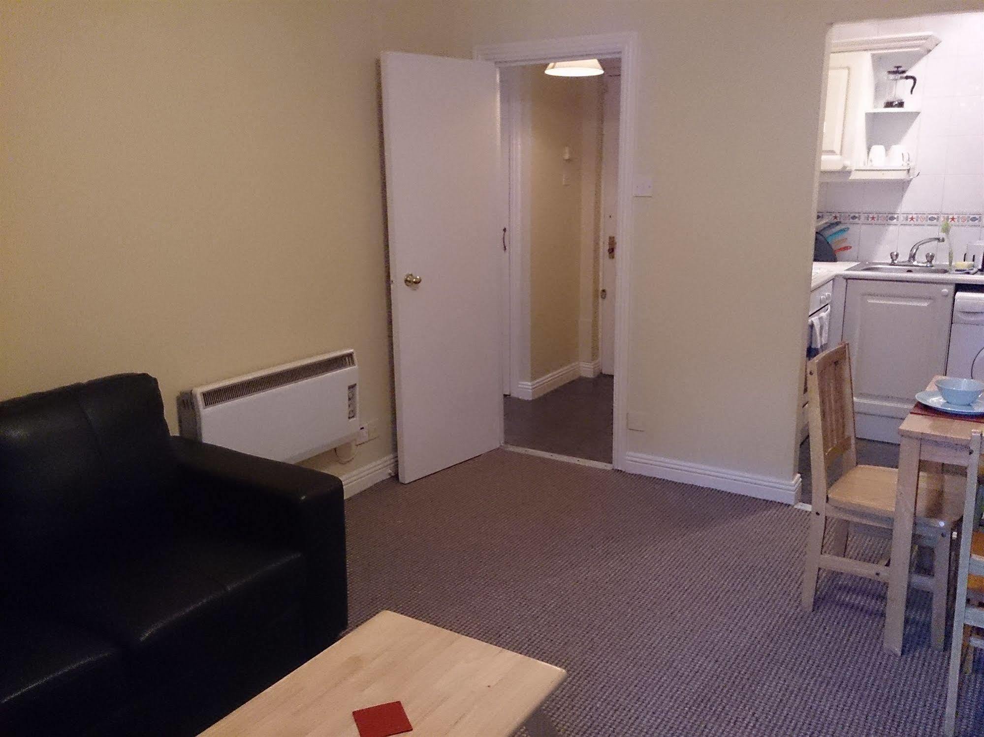 Custom Hall Holiday * Dublin