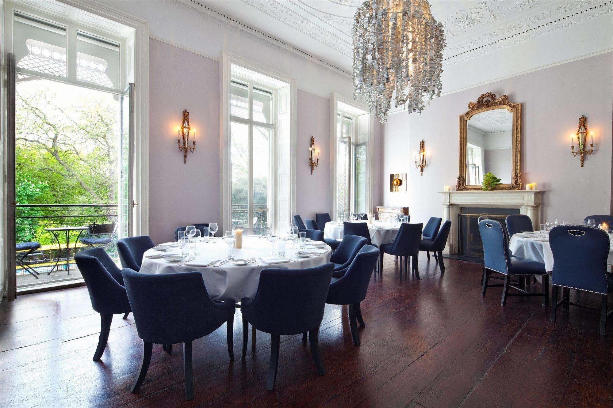 Townhouse On The 4* Dublin