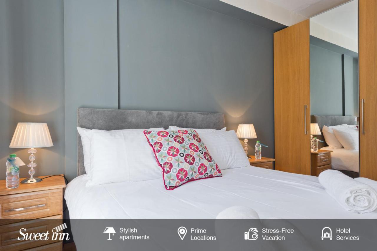Sweet - Contemporary Charlotte Quay Apartment Dublin