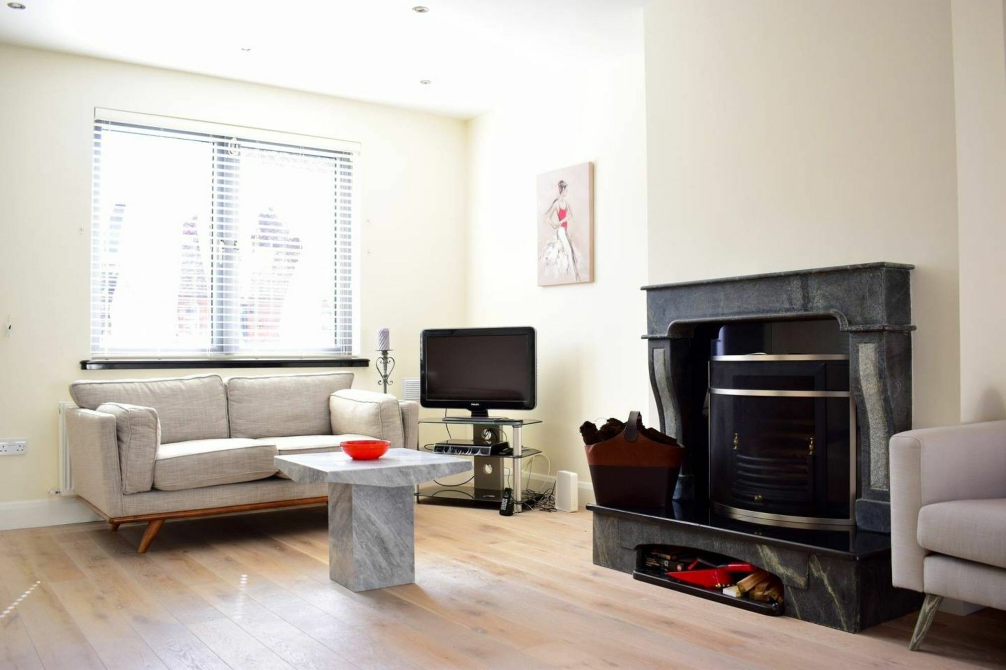 2 Bedroom House Near Centre * Dublin