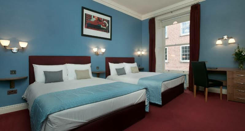 Trinity Townhouse 3*
