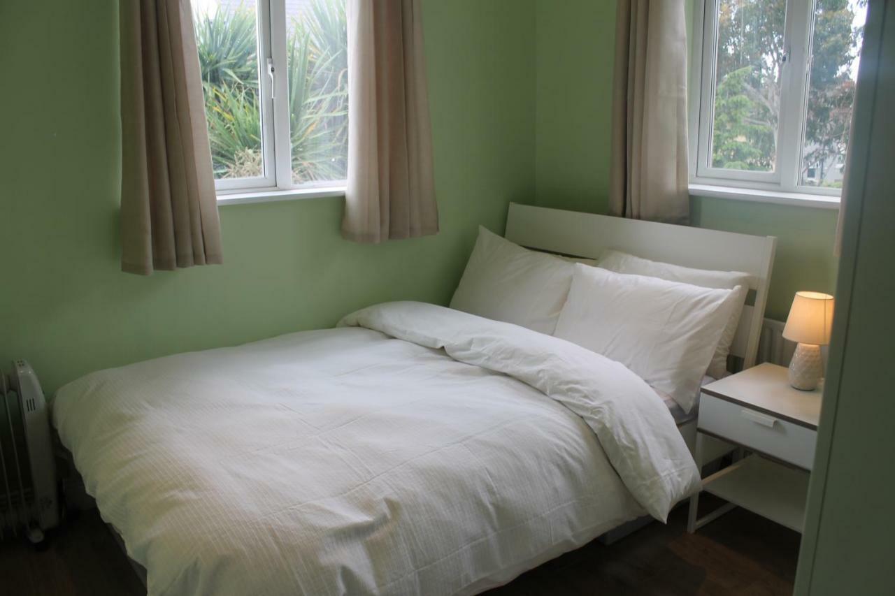Sallymount Avenue House Guest house