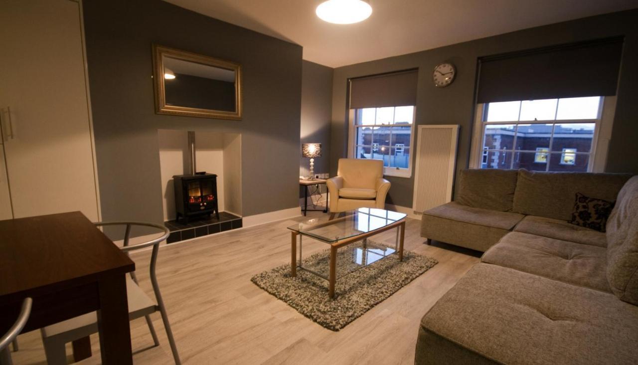 Apartment Temple Street Aparthotel 3*