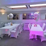 Maples House Hotel