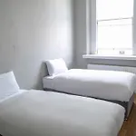 Leevin Hostel Mountjoy